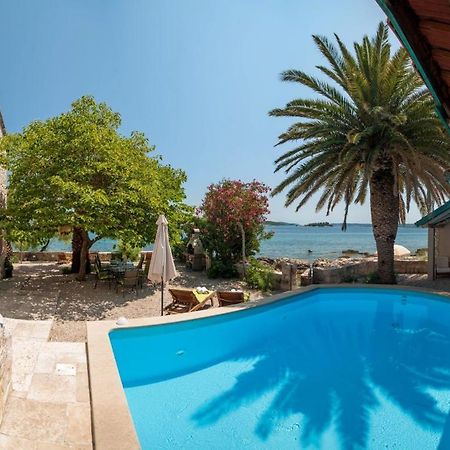 Luxury Beachfront Villa Mare With Private Pool At The Beach Orebic - Peljesac Kültér fotó