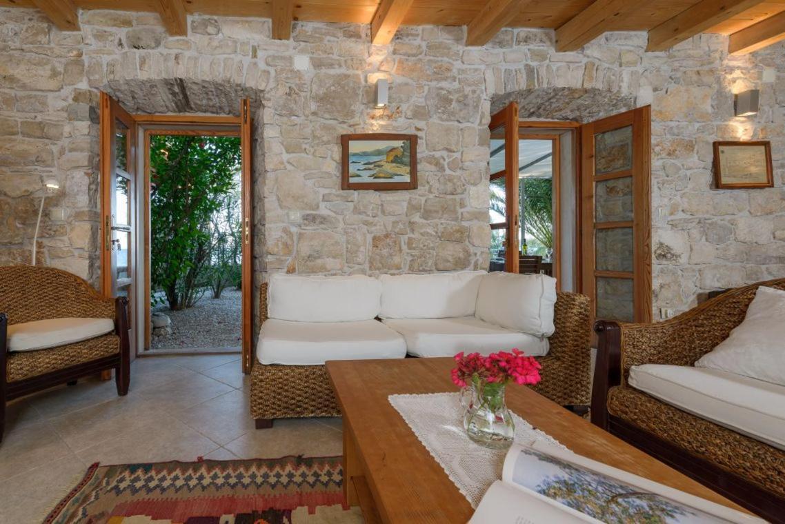 Luxury Beachfront Villa Mare With Private Pool At The Beach Orebic - Peljesac Kültér fotó