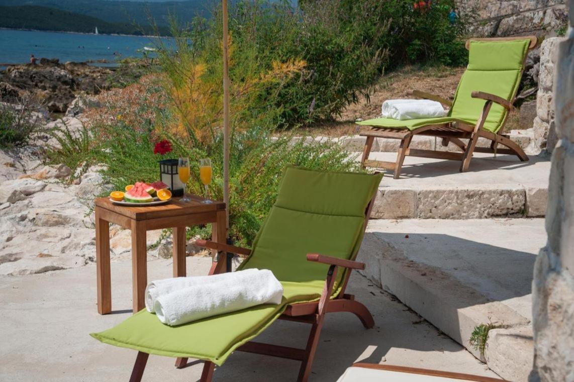 Luxury Beachfront Villa Mare With Private Pool At The Beach Orebic - Peljesac Kültér fotó