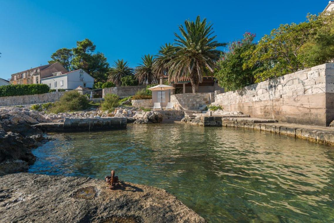 Luxury Beachfront Villa Mare With Private Pool At The Beach Orebic - Peljesac Kültér fotó