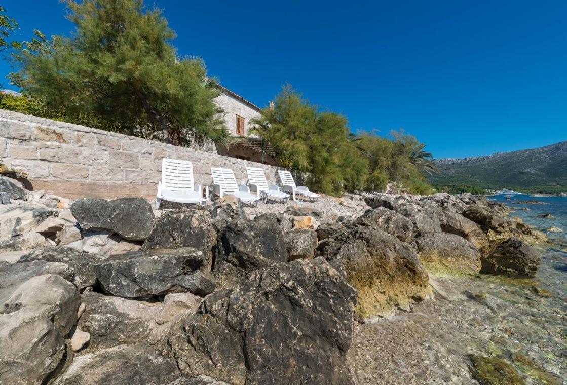 Luxury Beachfront Villa Mare With Private Pool At The Beach Orebic - Peljesac Kültér fotó